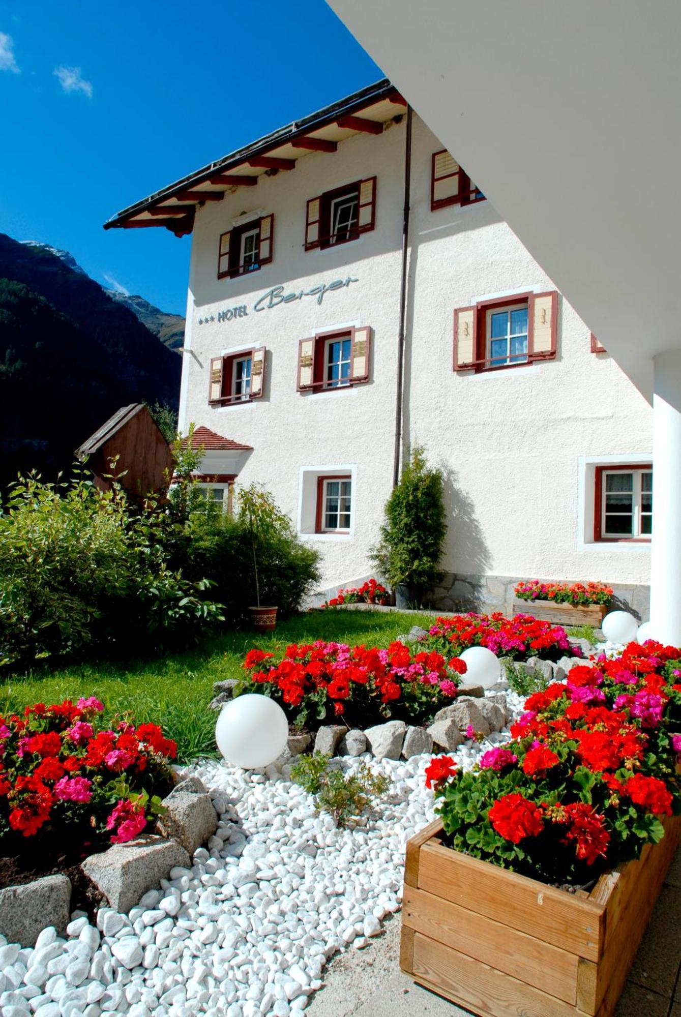 Hotel Berger Superior Рива-ди-Турес Экстерьер фото