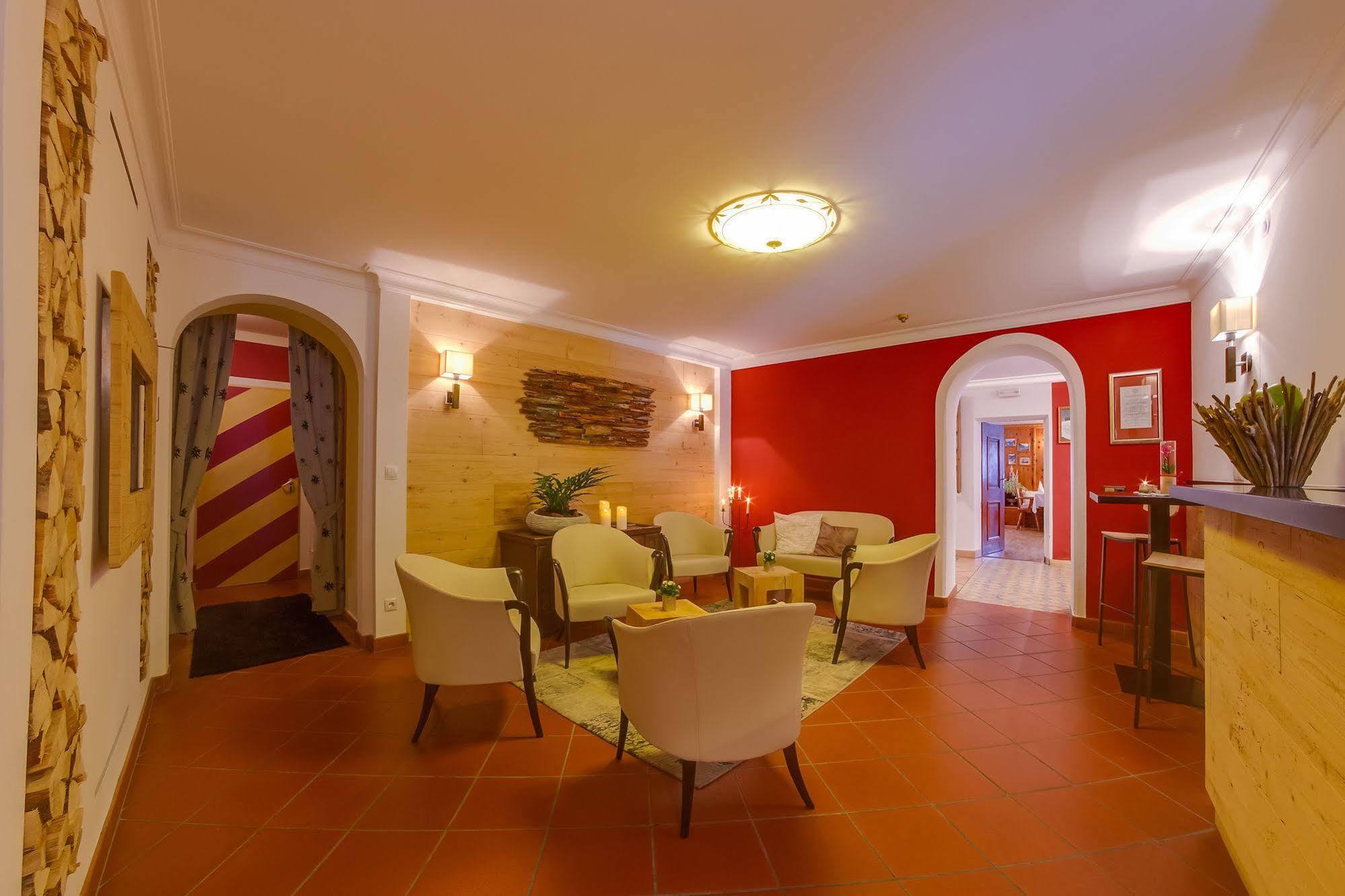 Hotel Berger Superior Рива-ди-Турес Экстерьер фото