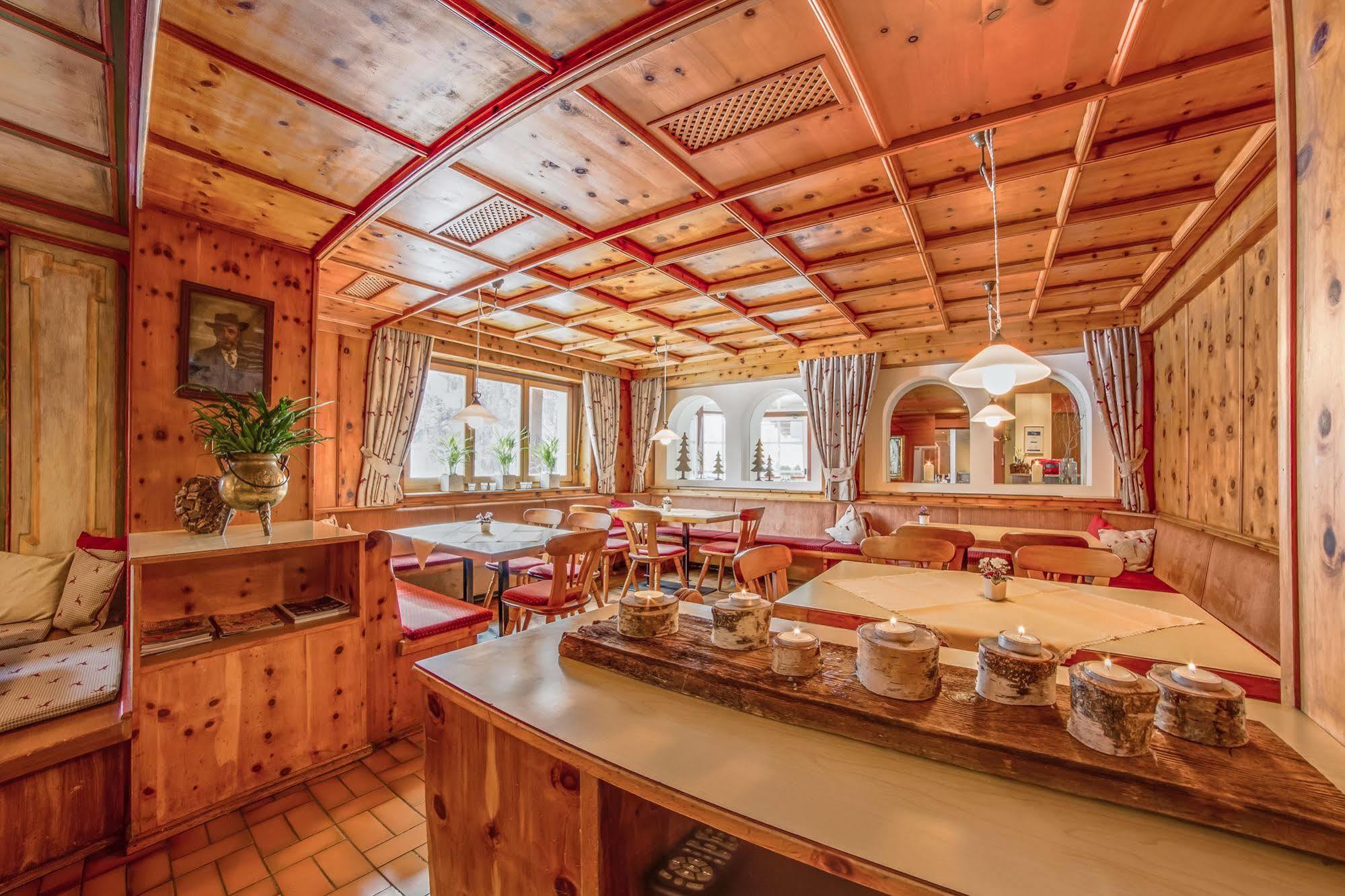 Hotel Berger Superior Рива-ди-Турес Экстерьер фото